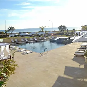 E-hotel Larnaca & מלון פריווליה